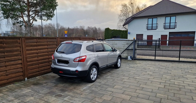 Nissan Qashqai cena 42900 przebieg: 127700, rok produkcji 2012 z Drzewica małe 704